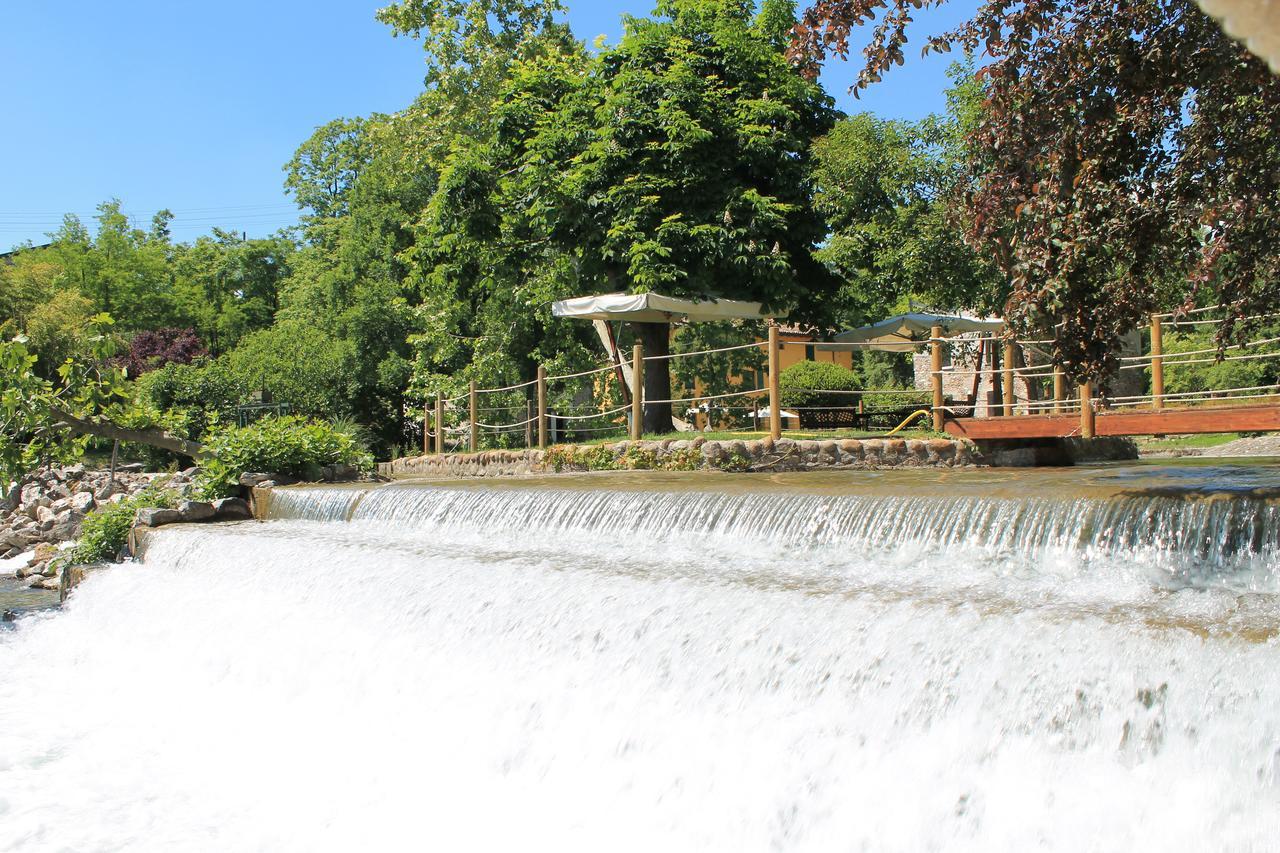 Agriturismo Villa Dei Mulini Volta Mantovana Bagian luar foto