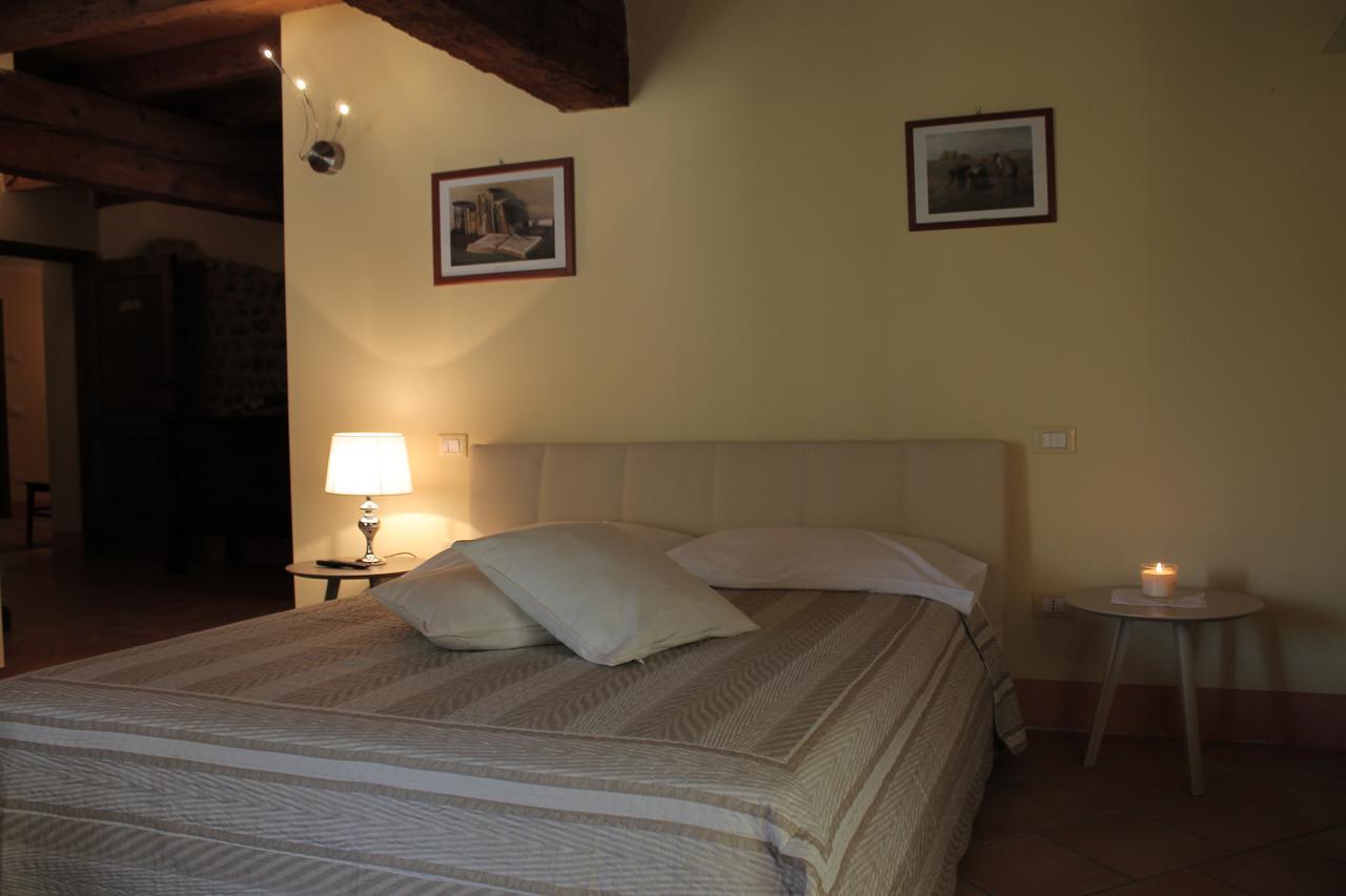 Agriturismo Villa Dei Mulini Volta Mantovana Bagian luar foto