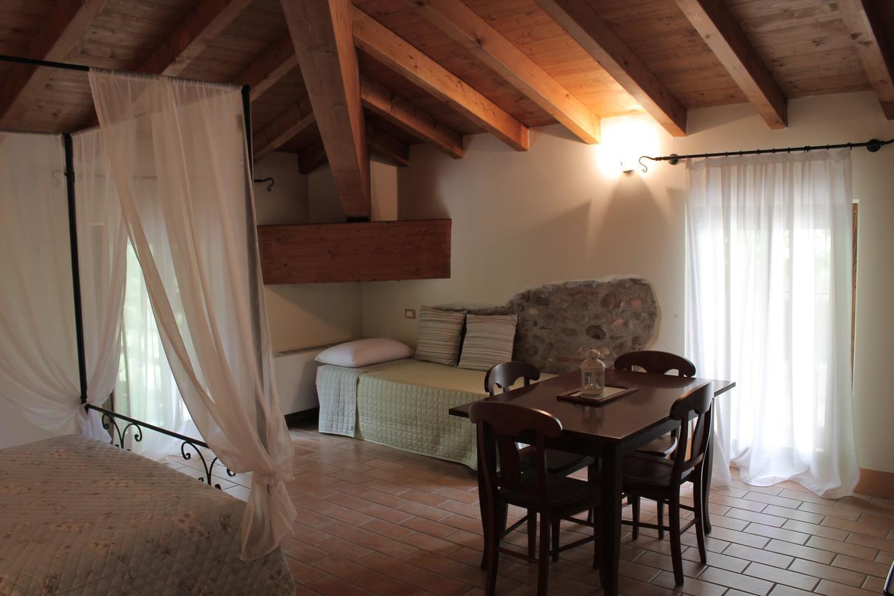 Agriturismo Villa Dei Mulini Volta Mantovana Bagian luar foto