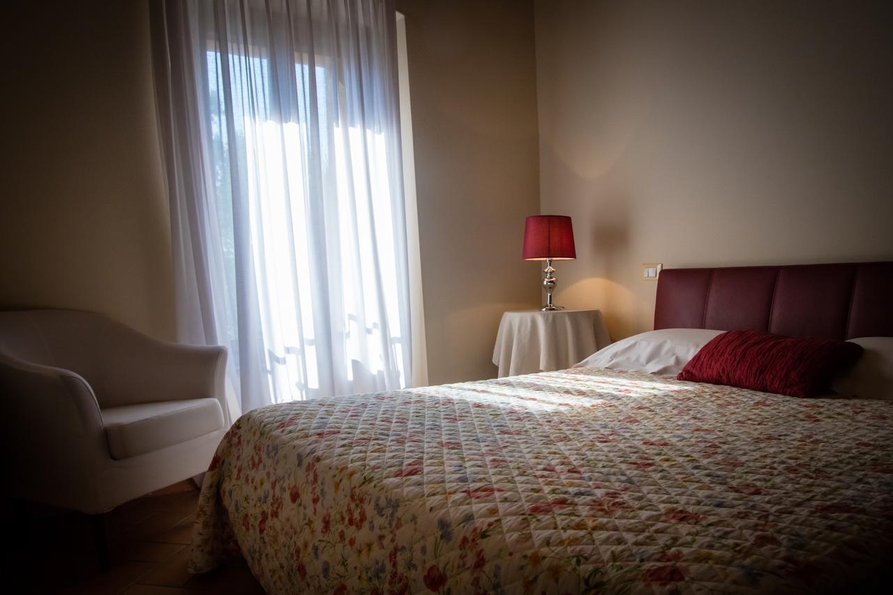 Agriturismo Villa Dei Mulini Volta Mantovana Bagian luar foto