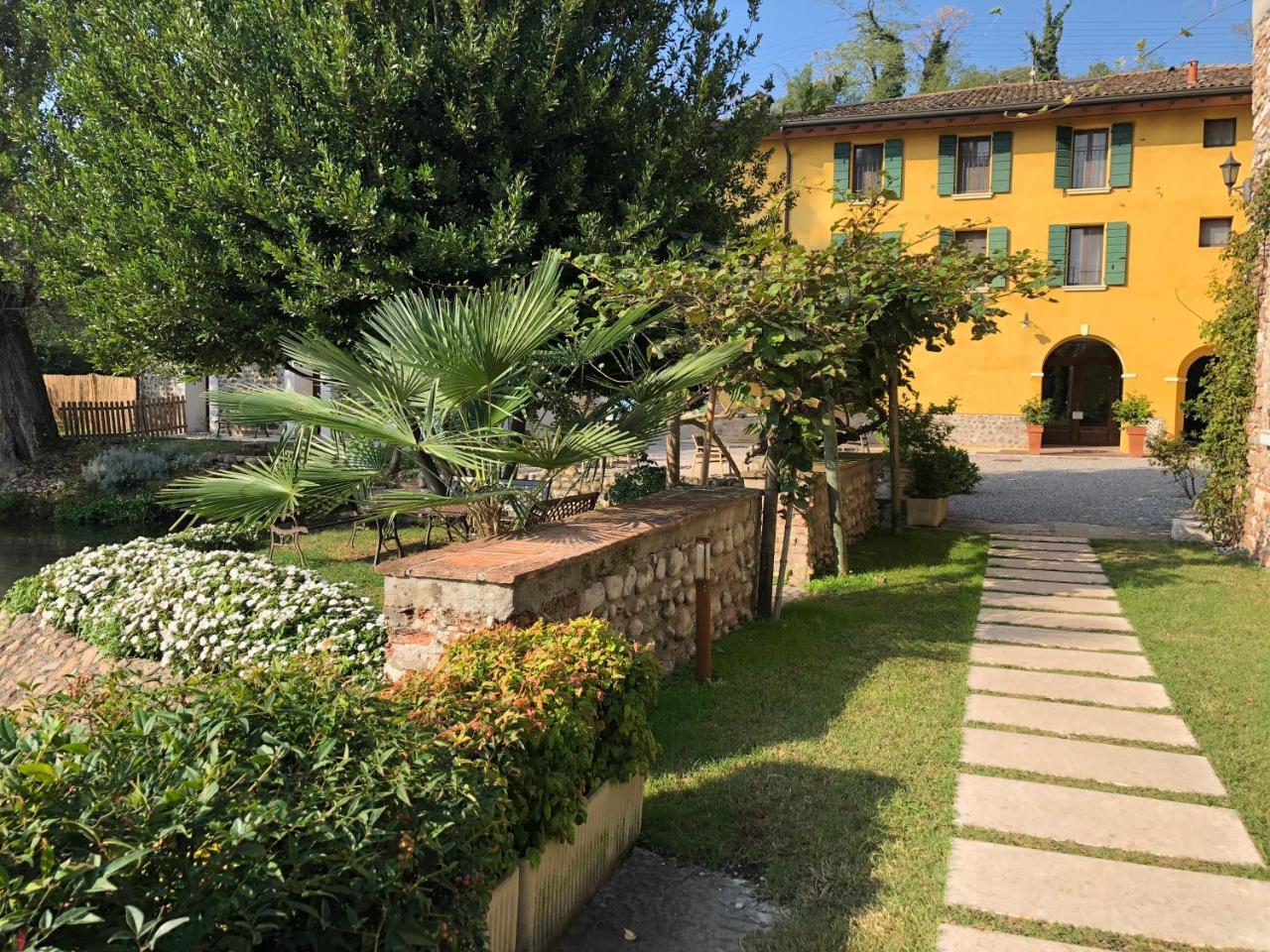 Agriturismo Villa Dei Mulini Volta Mantovana Bagian luar foto