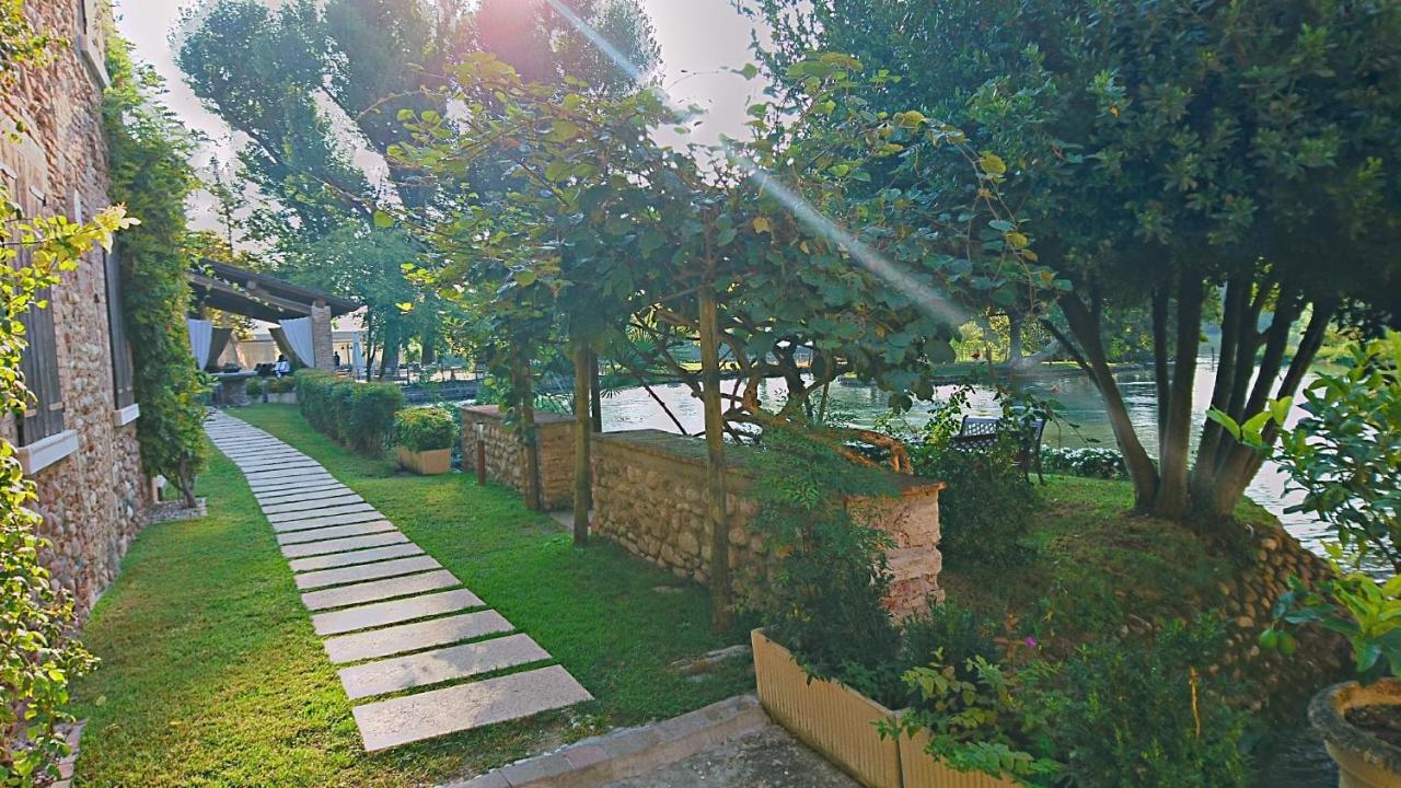 Agriturismo Villa Dei Mulini Volta Mantovana Bagian luar foto
